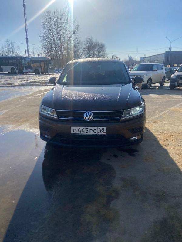   VOLKSWAGEN TIGUAN 2020 ..