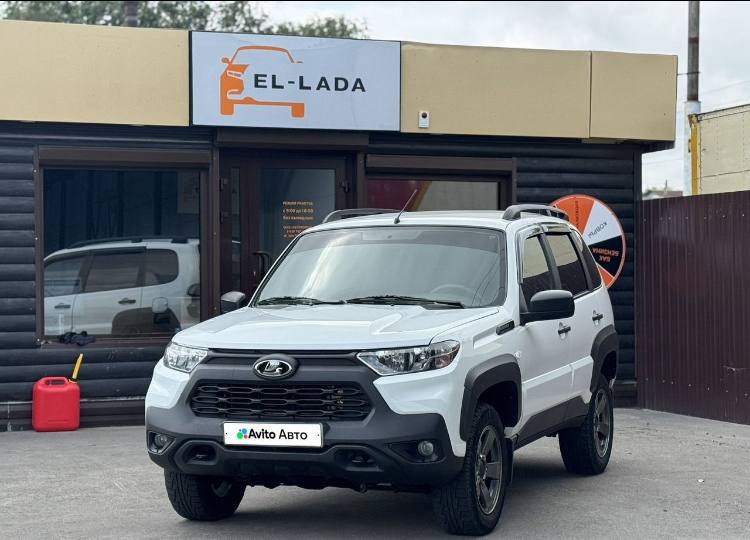   Lada Niva Travel    